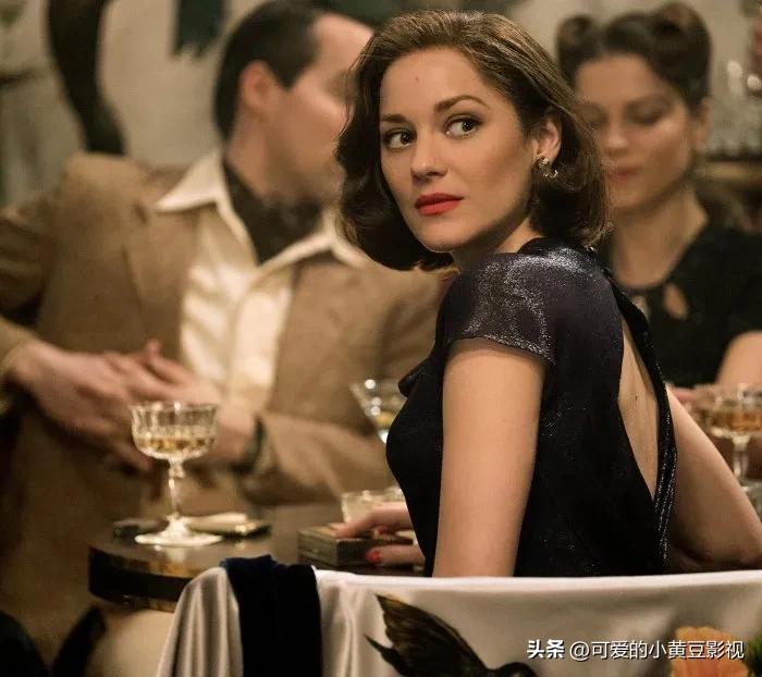 为艺术献身,大尺度出演作品,这朵野性的法国玫瑰,美的惊心动魄