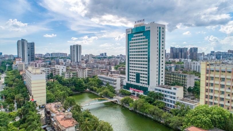 报考广东医科大学需要什么条件,广东医科大学提前批征集志愿2023