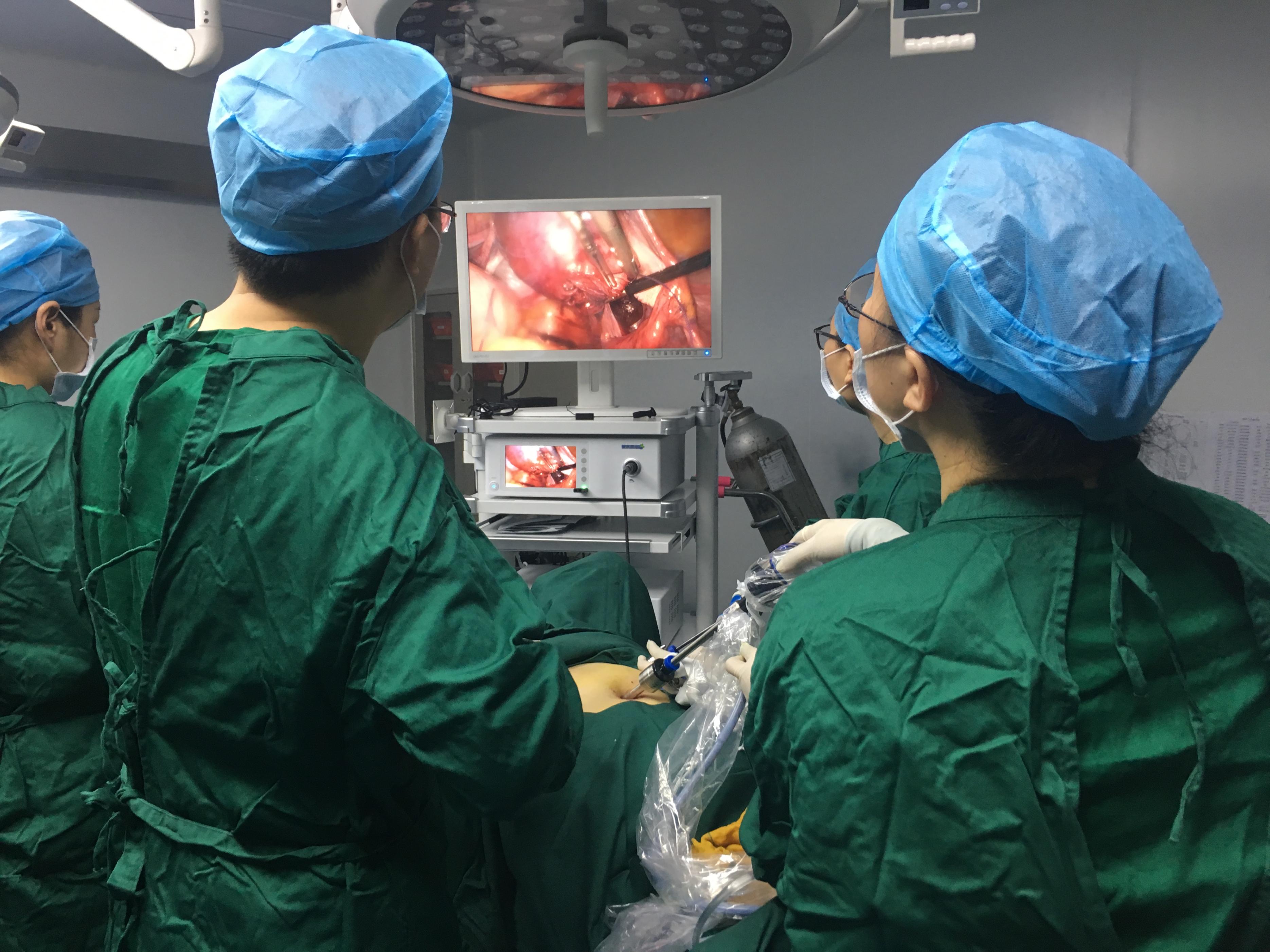 不同的子宫肌瘤都长啥样？看医生如何切除