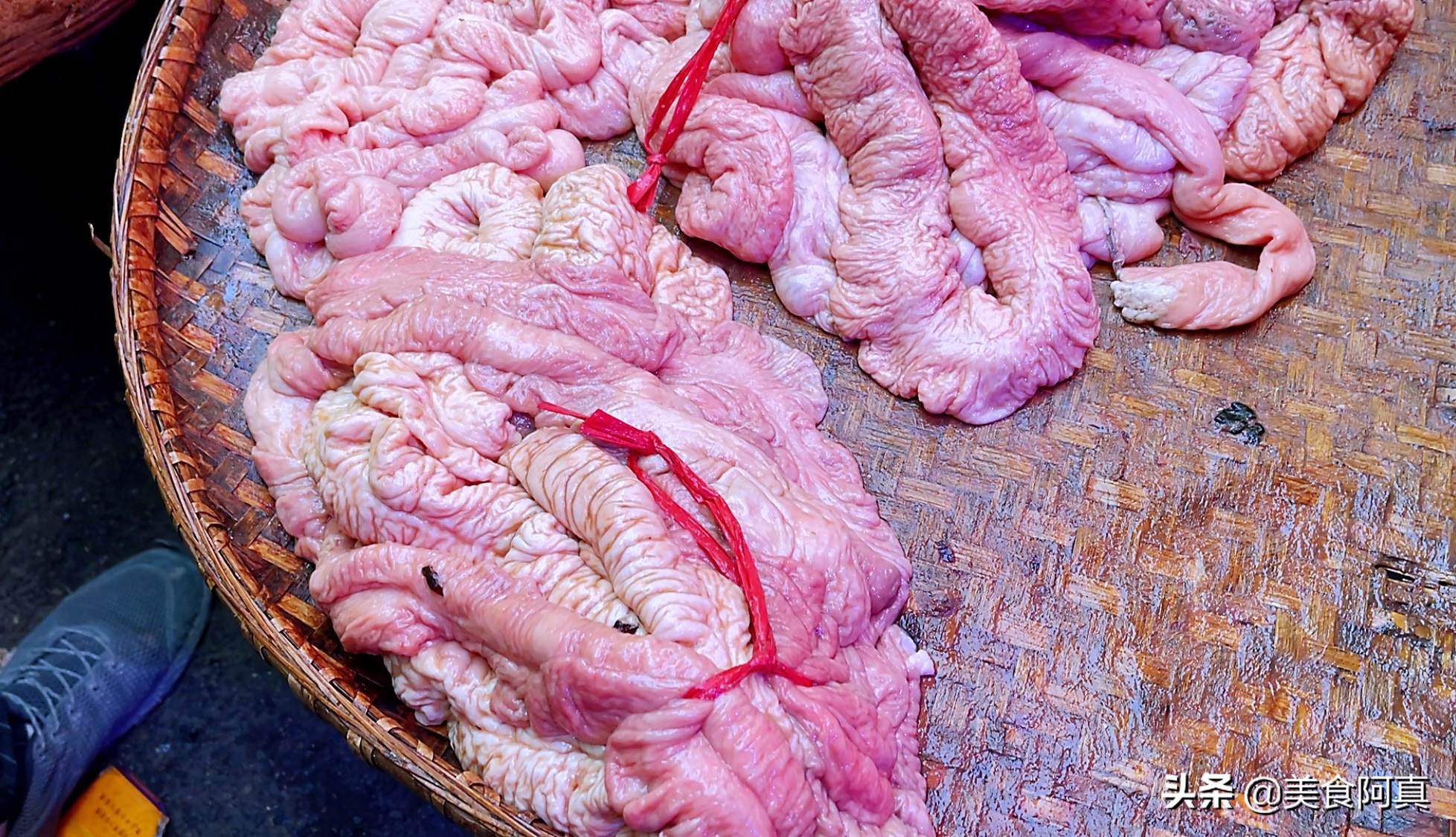 重庆狗儿市场有什么吃的,重庆主城狗市在哪里