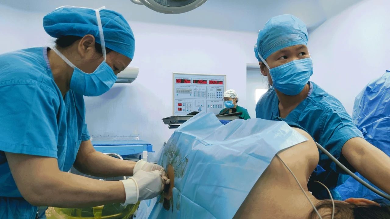 手术患者的“生命守护者”—记河南省第二人民医院麻醉妇产组