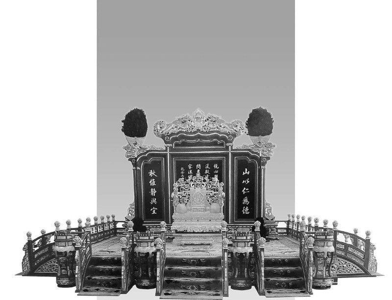 金銮宝座上的龙须竟从龙鼻孔里长出，这……合适吗？