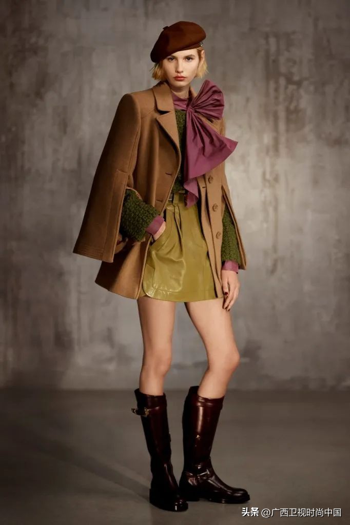 蝴蝶结的最佳搭配,大蝴蝶结怎么搭配好看图片