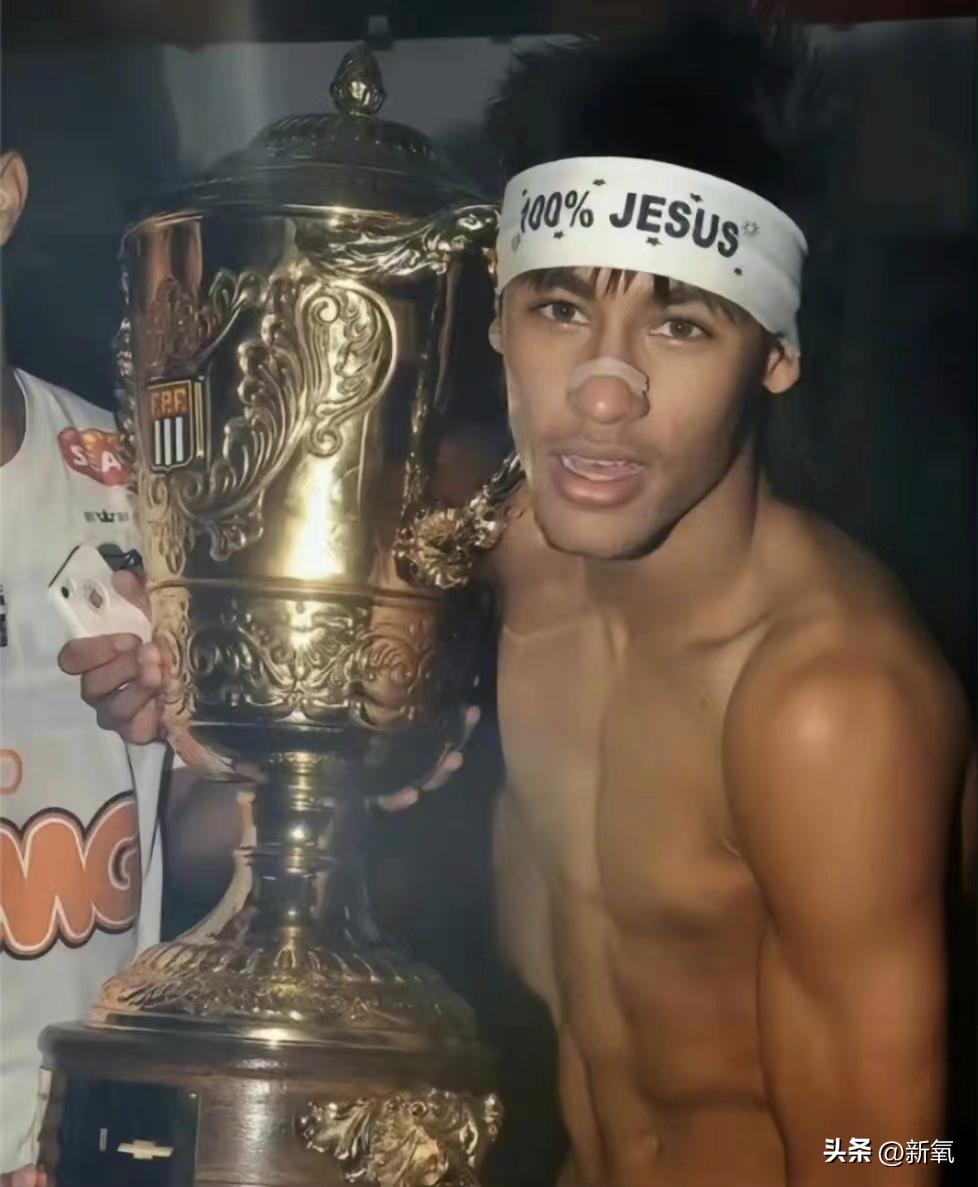 为了女粉连夜do脸染发，这新晋痞帅天花板是男菩萨吧？