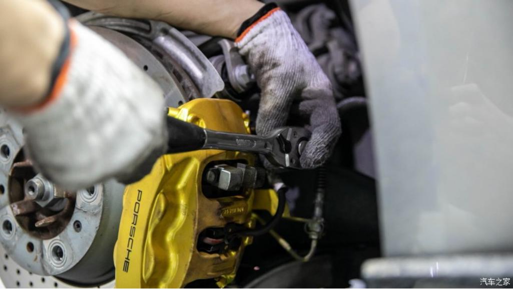 砂金石绿保时捷911改装,2016保时捷911改装黄色