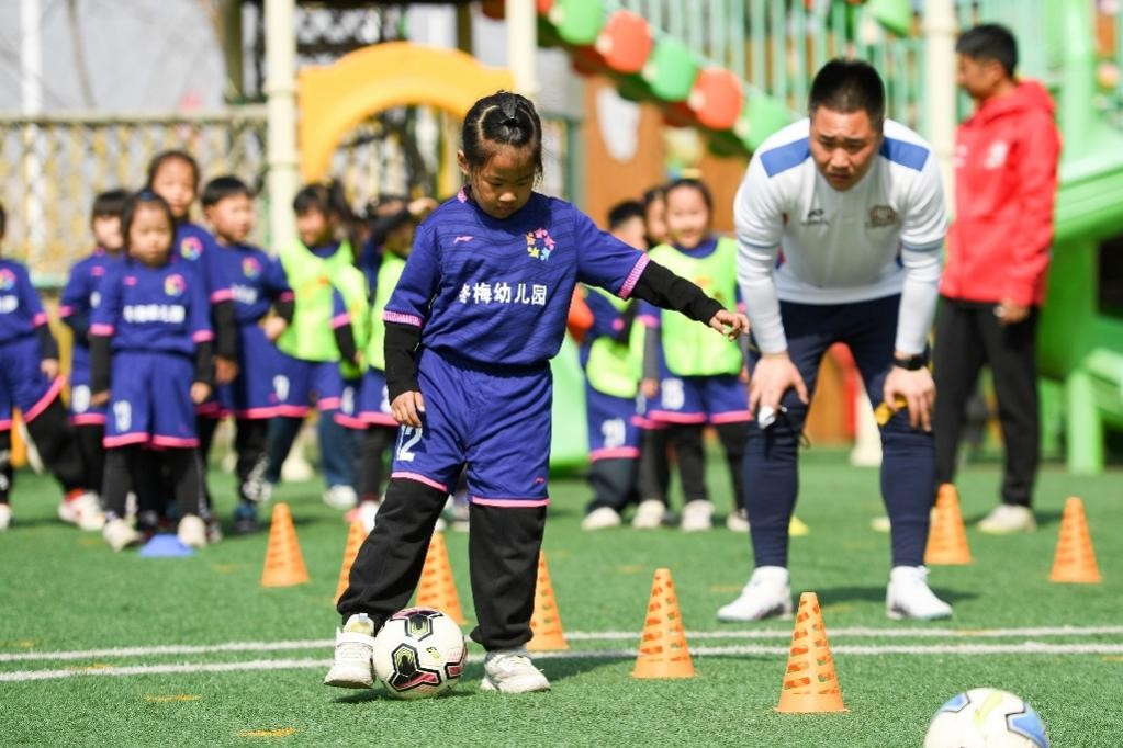 天津儿童踢足球的地方,天津儿童踢足球地方