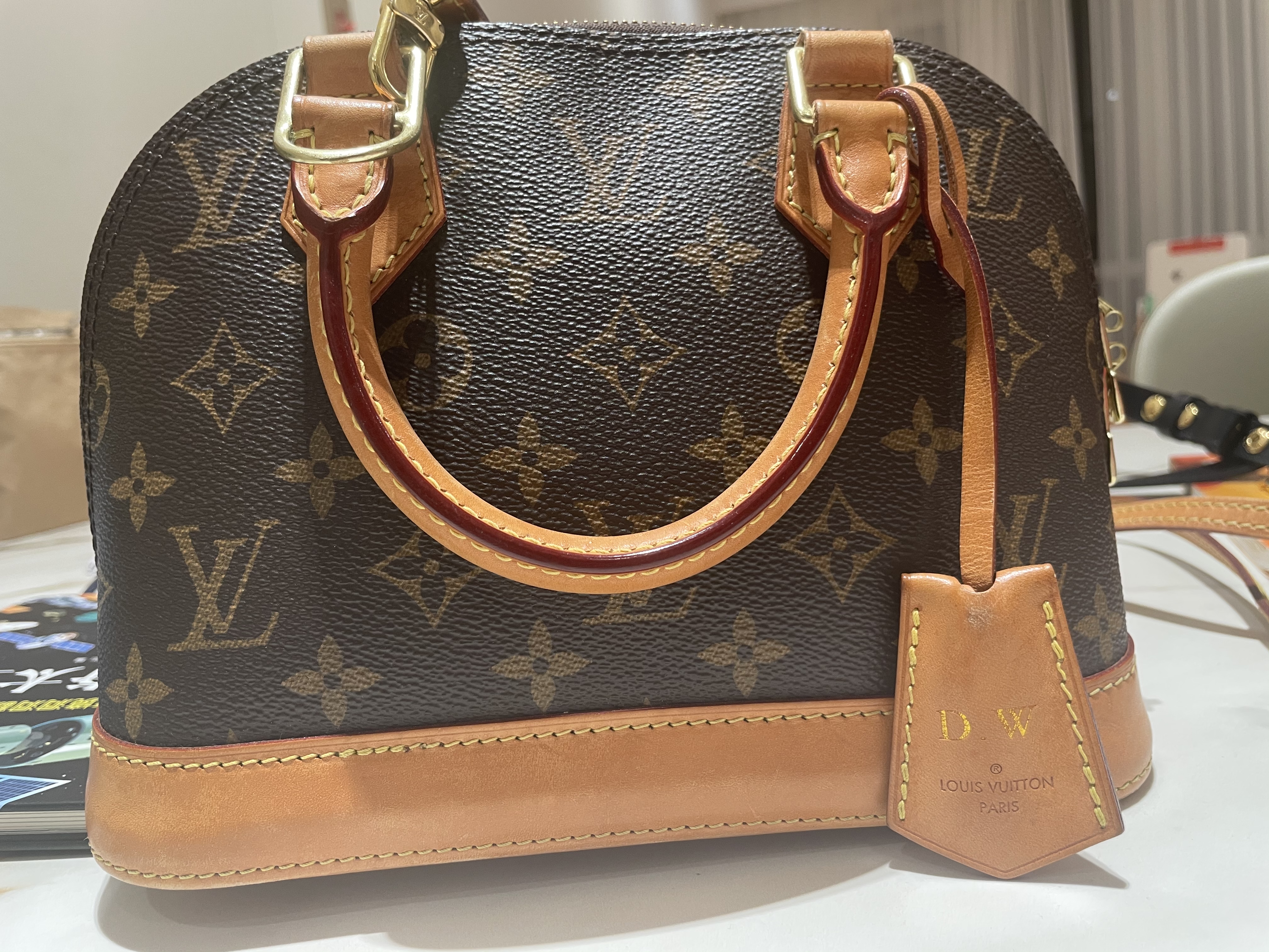 LV单个包涨价10000元，早买了5年的我却并没有感到庆幸