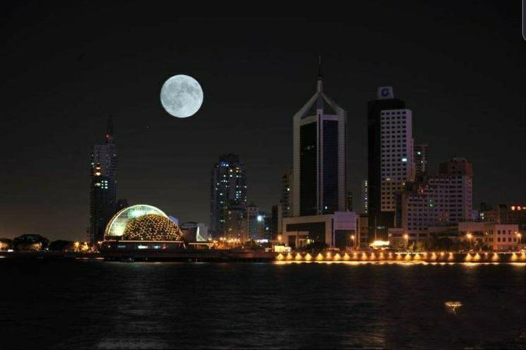 中秋共赏圆月的诗句,古今中外中秋咏月的古诗词有哪些