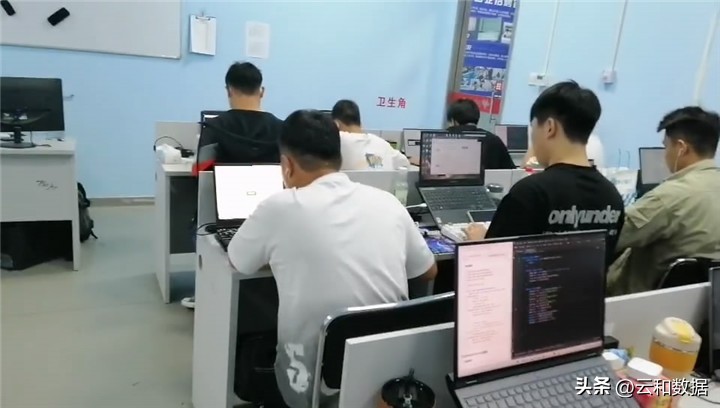 云和学员有话说：趁年轻就要勇于尝试！