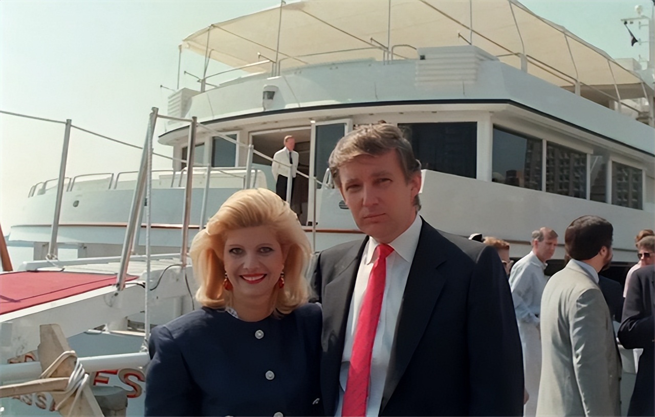 特朗普的风流：大胆吃起窝边草，*腥偷**泰森前妻，被拳王堵在办公室