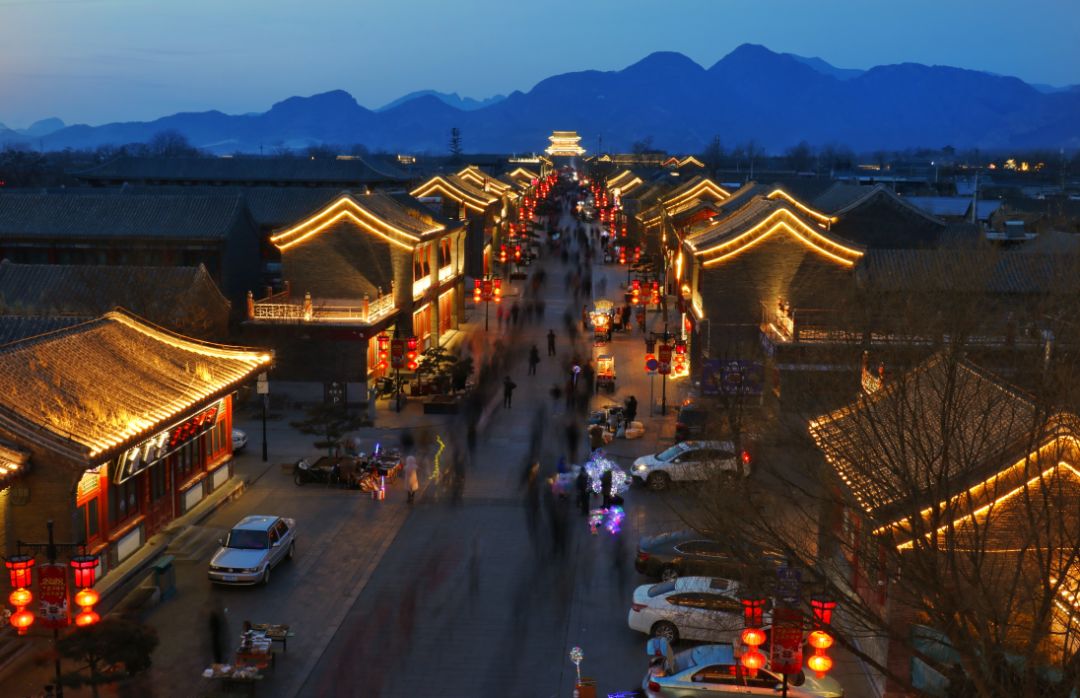 十五的月亮圆又圆中秋月饼香又甜,十五的月亮中秋节