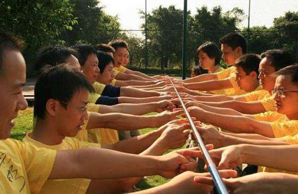 适合年轻人玩的团建小游戏,适合团建的小游戏冷门