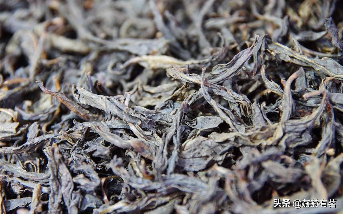 茶叶受潮有霉点了怎么处理,茶叶受潮的正确处理方法