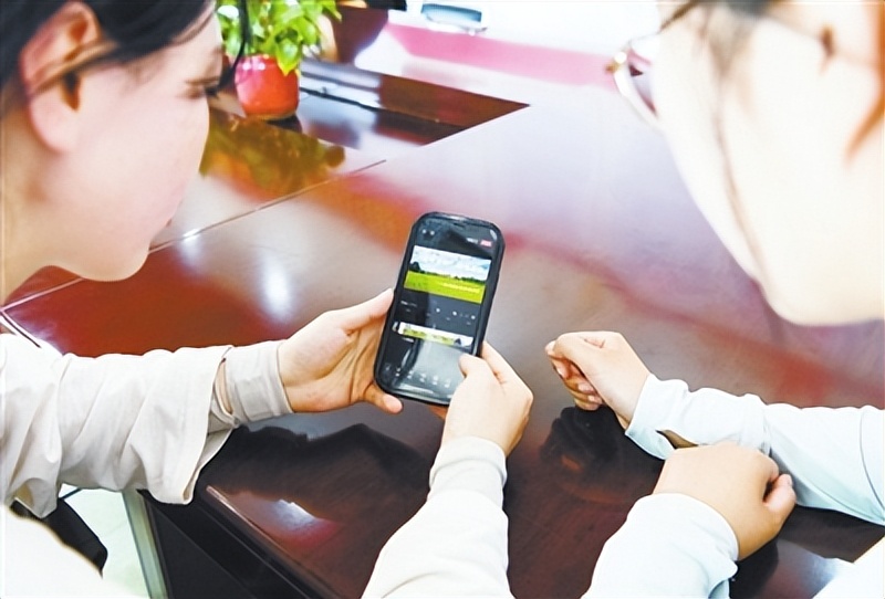 青年投身基层助力乡村振兴,人才扎根基层助力乡村振兴