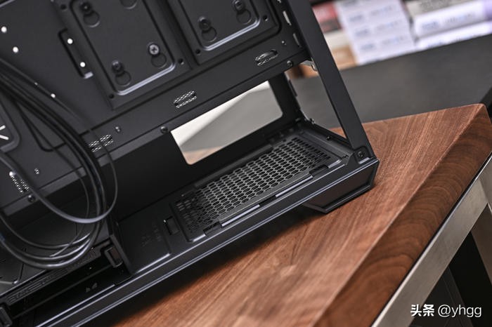 低调实用中塔——ROGZ690HERO+影驰4070Ti+银欣FARAB2装机展示