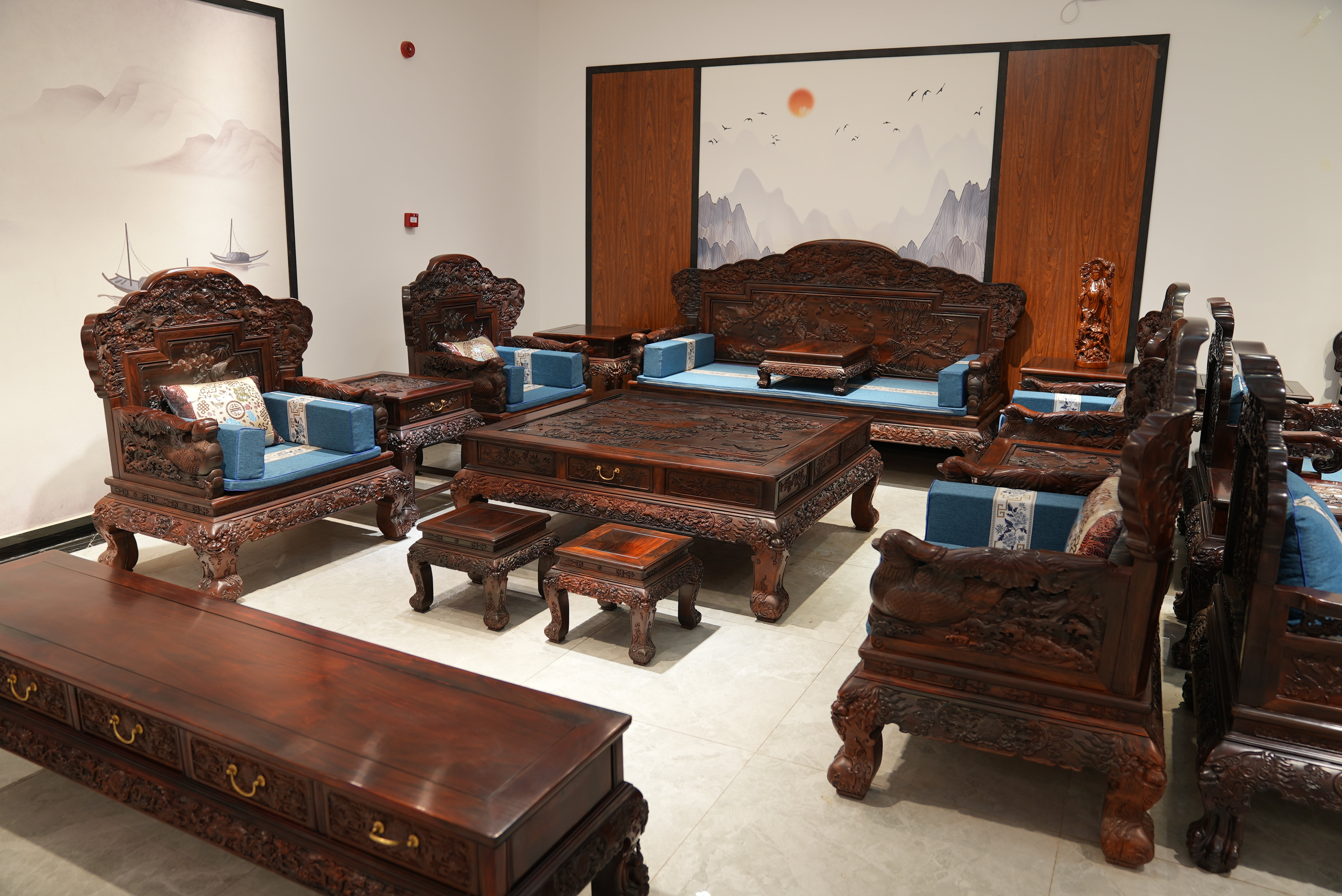 什么样工艺的红木家具不容易开裂,红木家具开裂怎么办