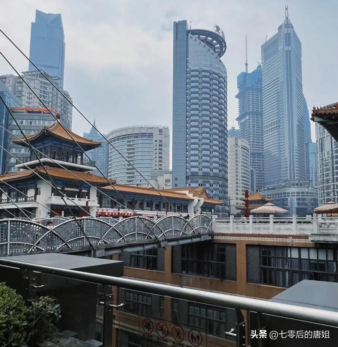 你以为你在一楼其实你在22楼,你以为你在一楼但其实是在27楼