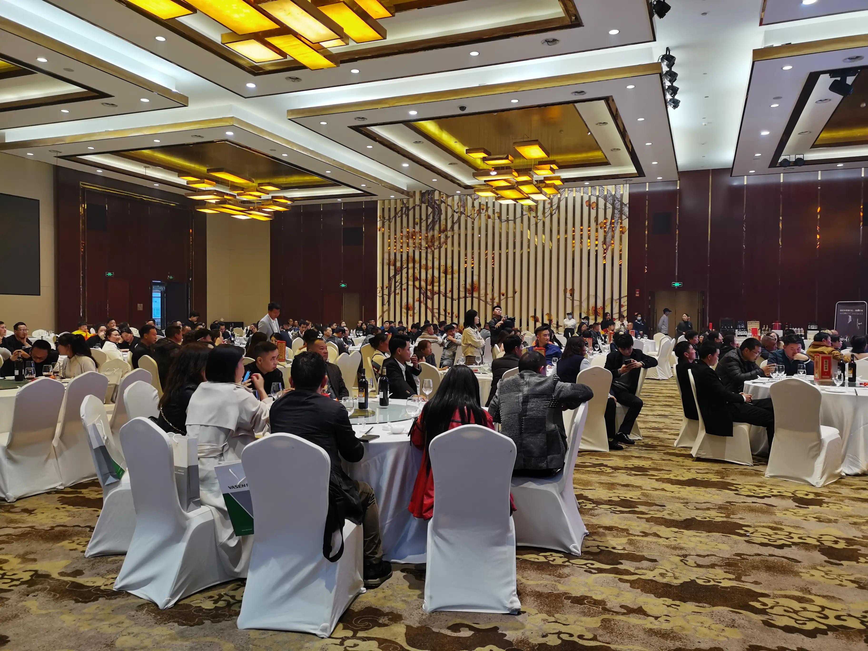 鍝佽壓绌洪棿瑁呴グ鍏徃,鍝佽壓绌洪棿瑁呬慨