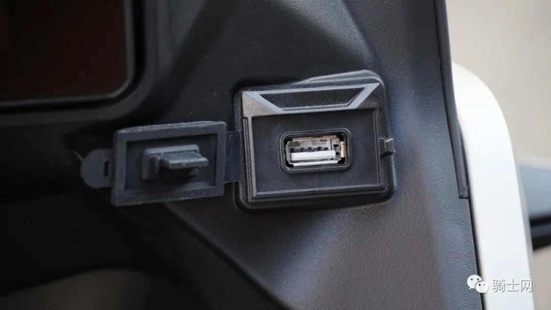 凯越500x和525x有什么区别,恒舰大海道500x和凯越525x哪个好