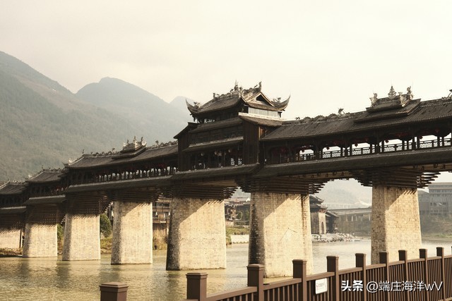 重庆旅游必去十大景点推荐有哪些,重庆旅游必去十大景点推荐打卡