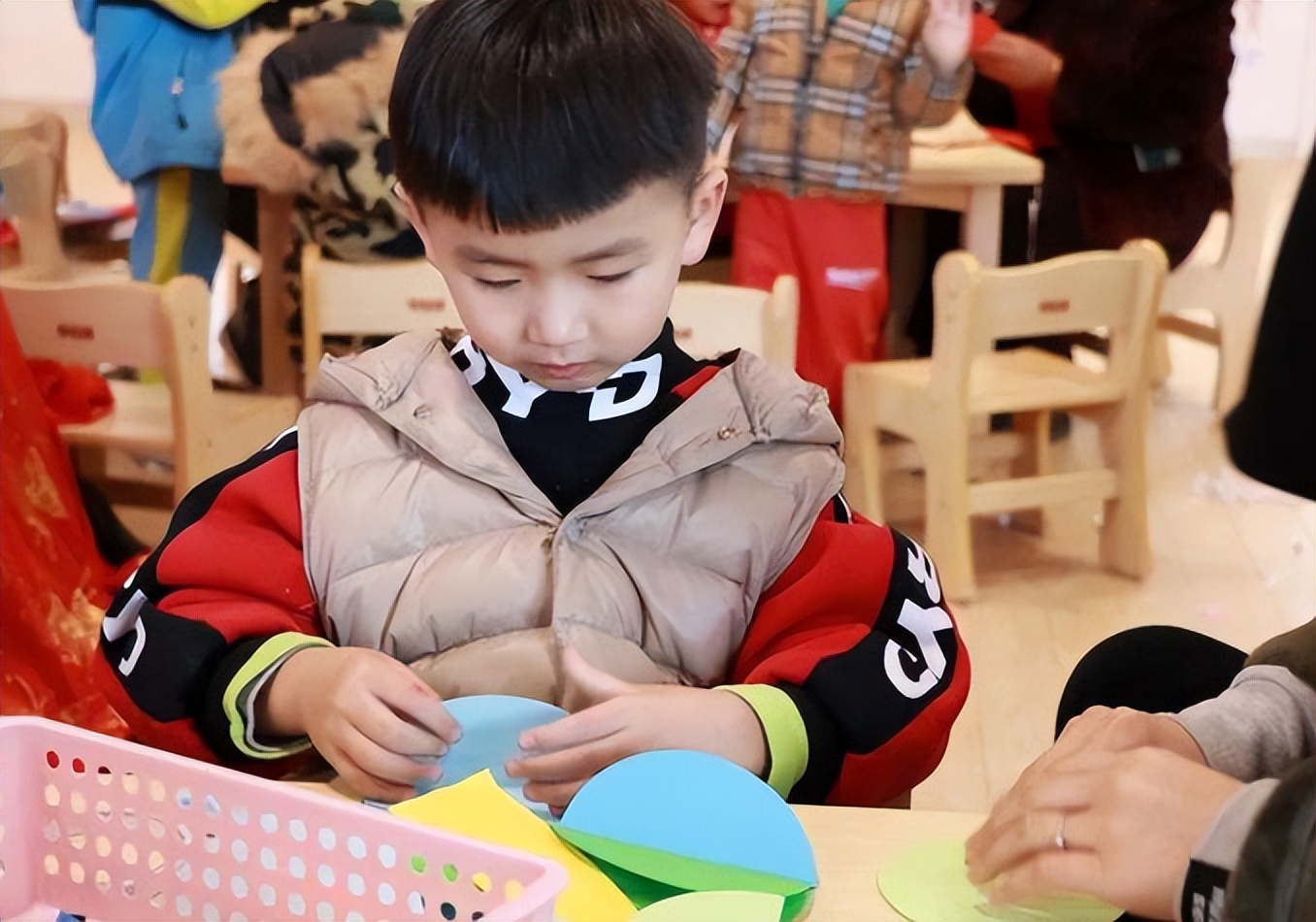 幼儿园作业画符号,幼儿园给孩子布置作业画车标