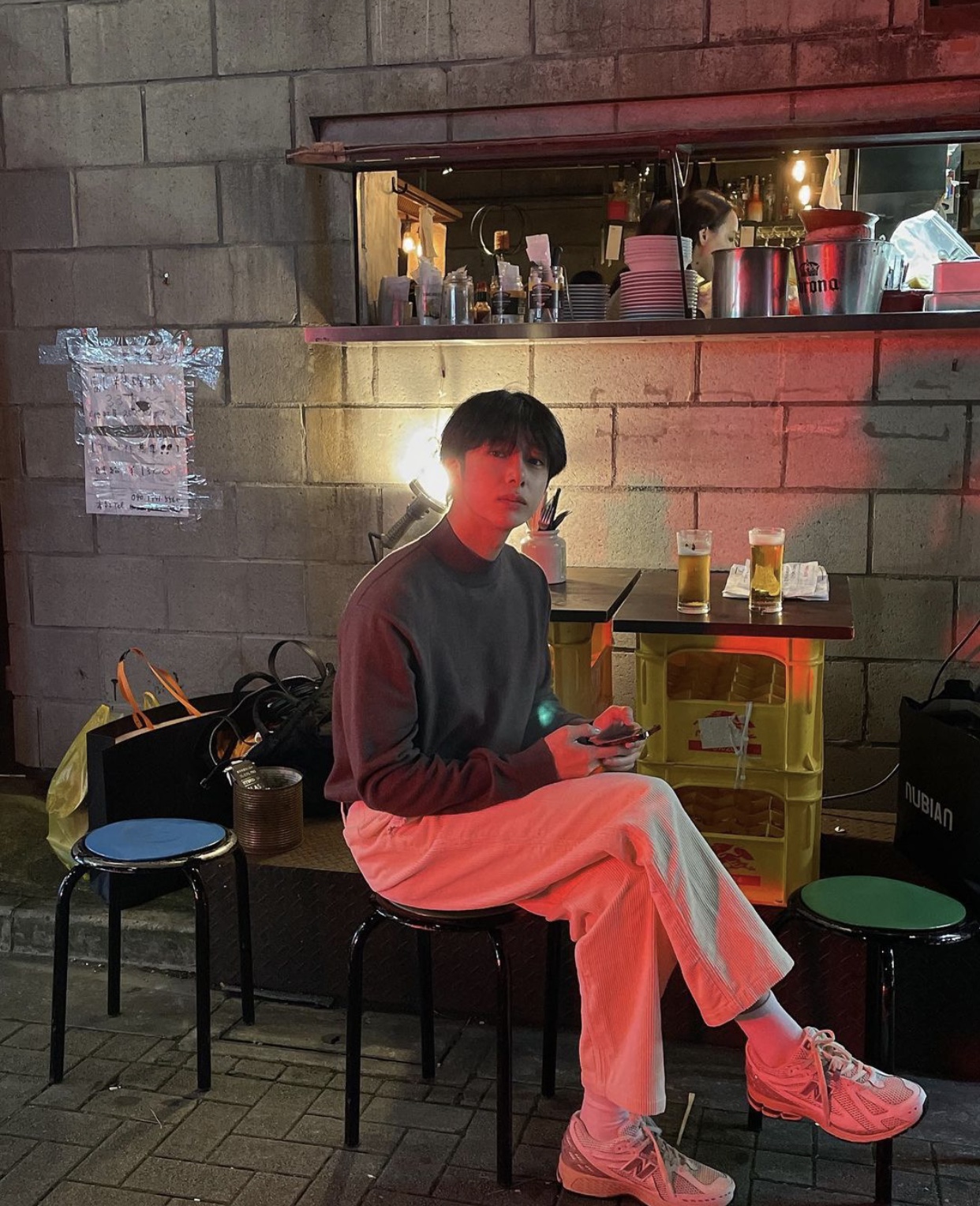 怎么看韩国人穿搭,韩国人怎么看蔡亨源