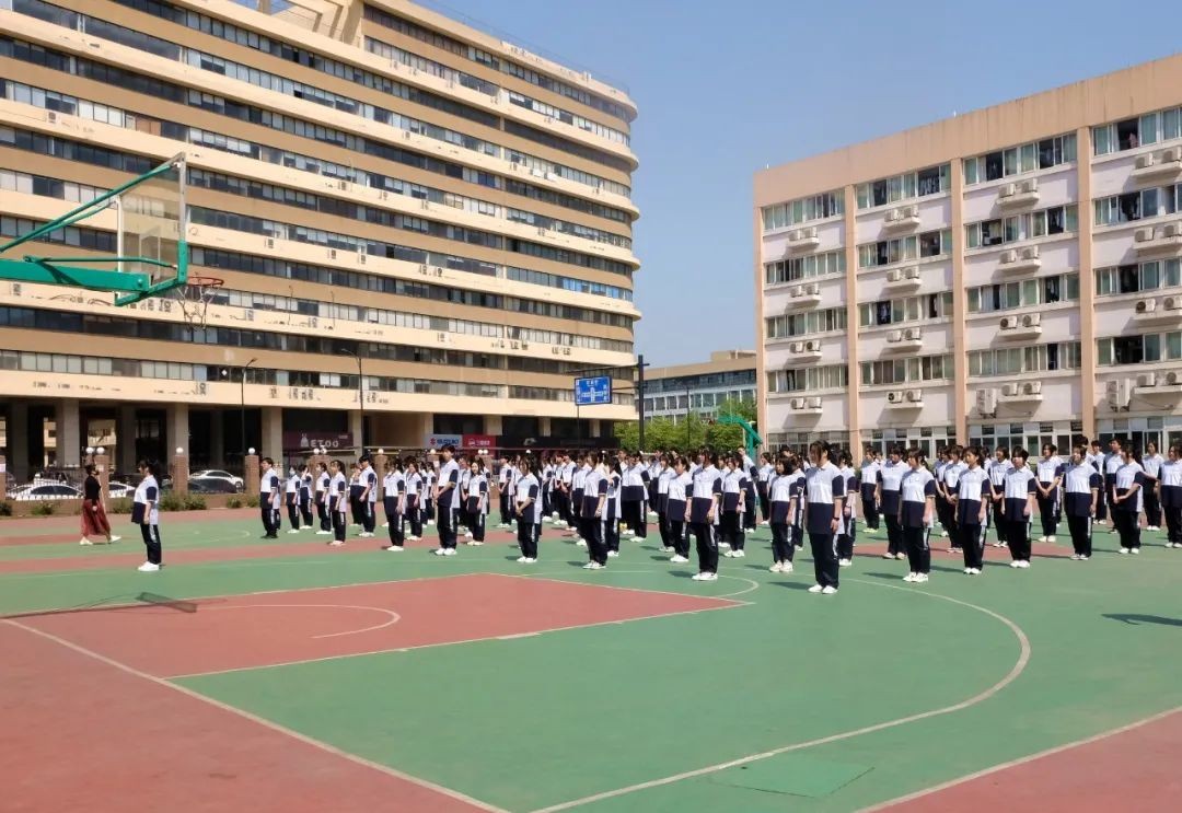 浙江三联胡小雨照片,三联教育胡小雨