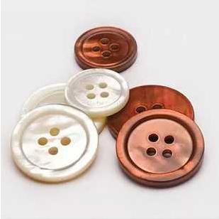 被王心凌带火的品牌,王心凌thombrowne灰色