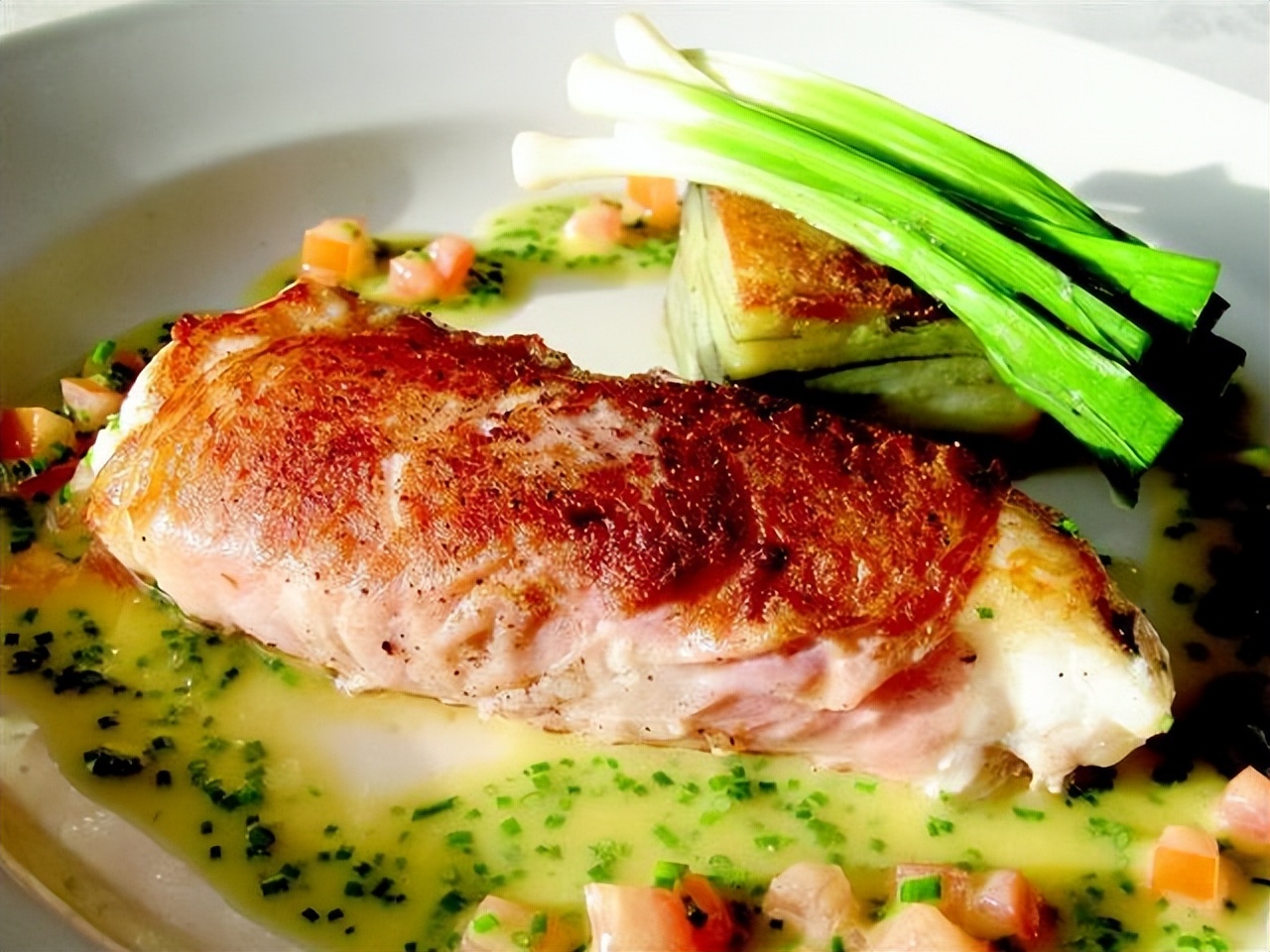 英国的物价水平高吗，为什么很多国家的人喜欢往英国移民？