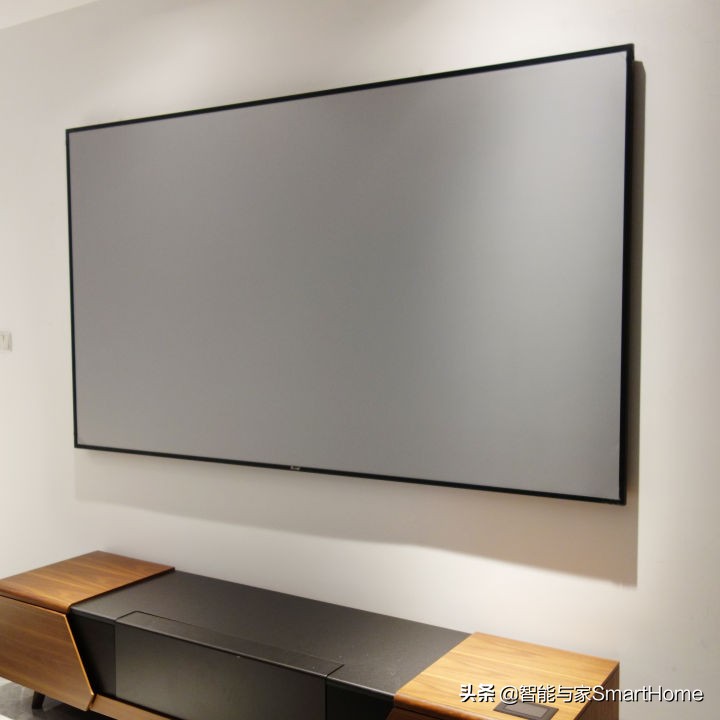 预算2万元以内打造一个4K客厅影院