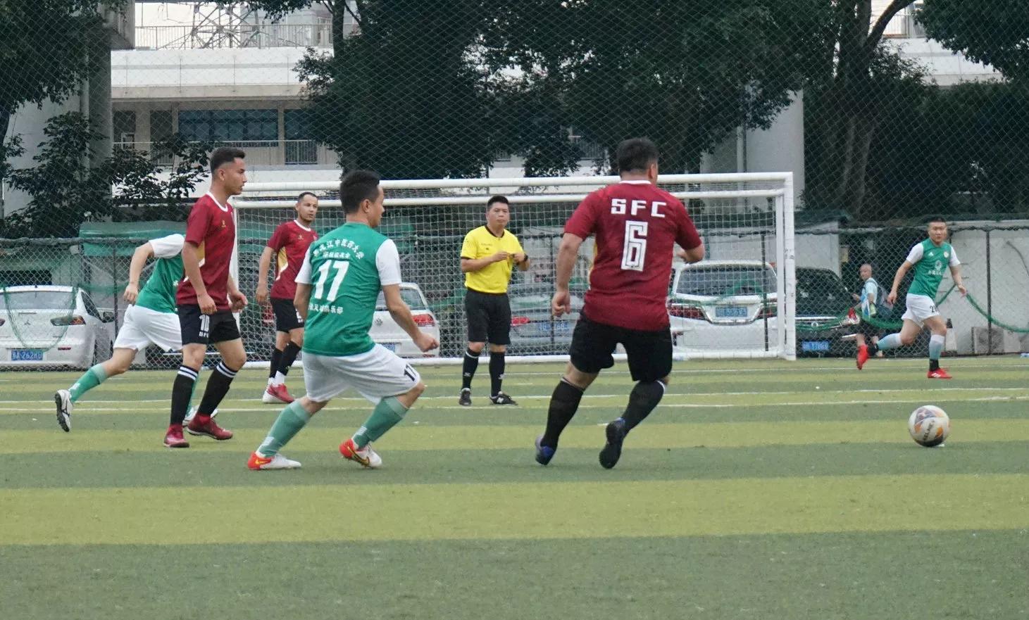 深圳业余足球比赛,深圳业余足球比赛每个球队的合影