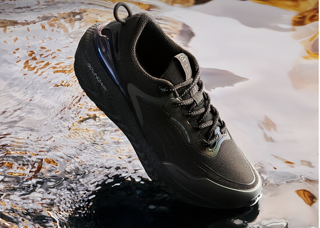 秋冬季跑鞋选购,北方秋冬季训练跑鞋