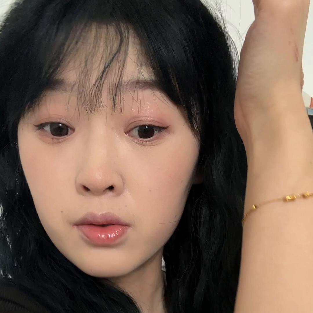 新手摘美瞳vs老手摘美瞳,怎么戴美瞳和怎样取美瞳