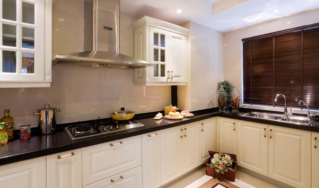 厨房发霉用什么洗才能干净,厨房发霉发黑怎么处理