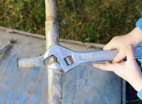 不同的螺丝型号需要不同的工具,不同的螺丝的用途