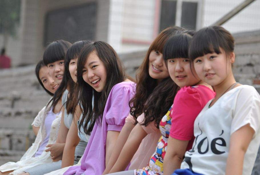 大学生的新出路，月薪12000起，不是老师胜似老师或成未来新趋势