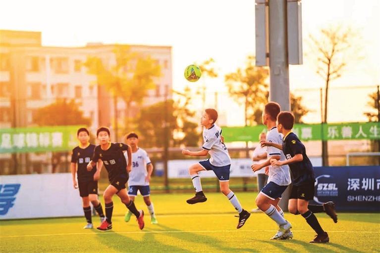 龙华小将出征市运会,第二届中国青少年足球联赛深圳队