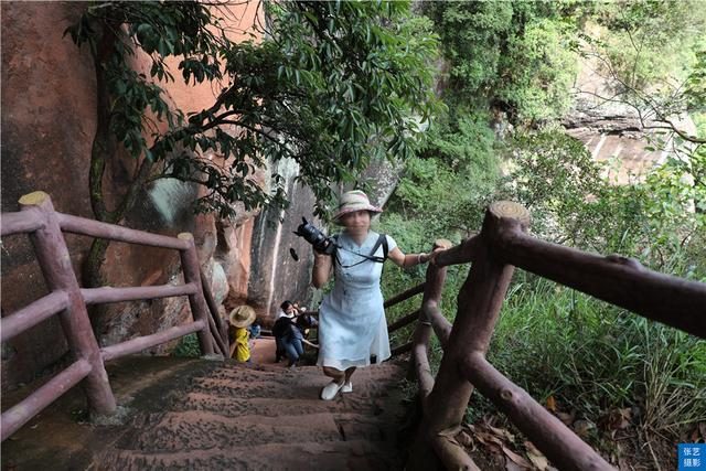 韶关最著名的山,韶关丹霞地貌在仁化县吗