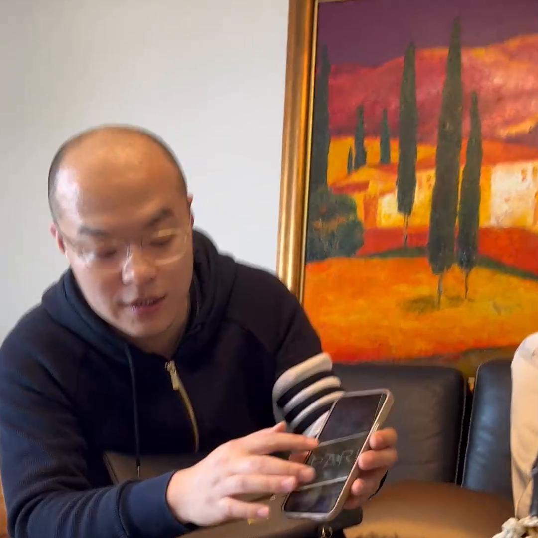 爱马仕kelly包大象灰,爱马仕kelly28黑金保值吗