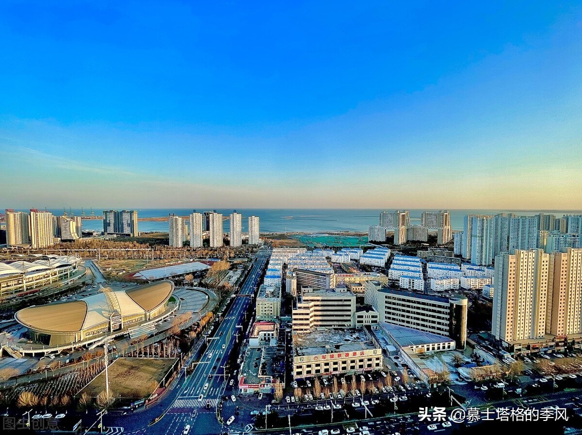 中国有座低调、没有“海味”的海滨城市,一个被低估的养老天堂