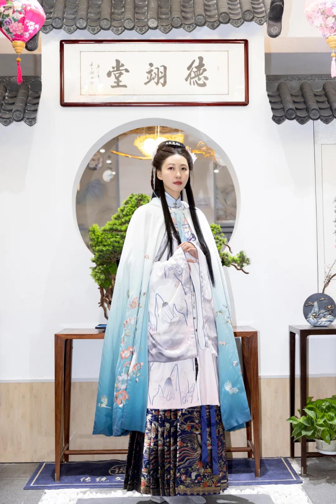 诗酒茶田、梦居藏马，体验近在咫尺的诗和远方——阿朵花屿