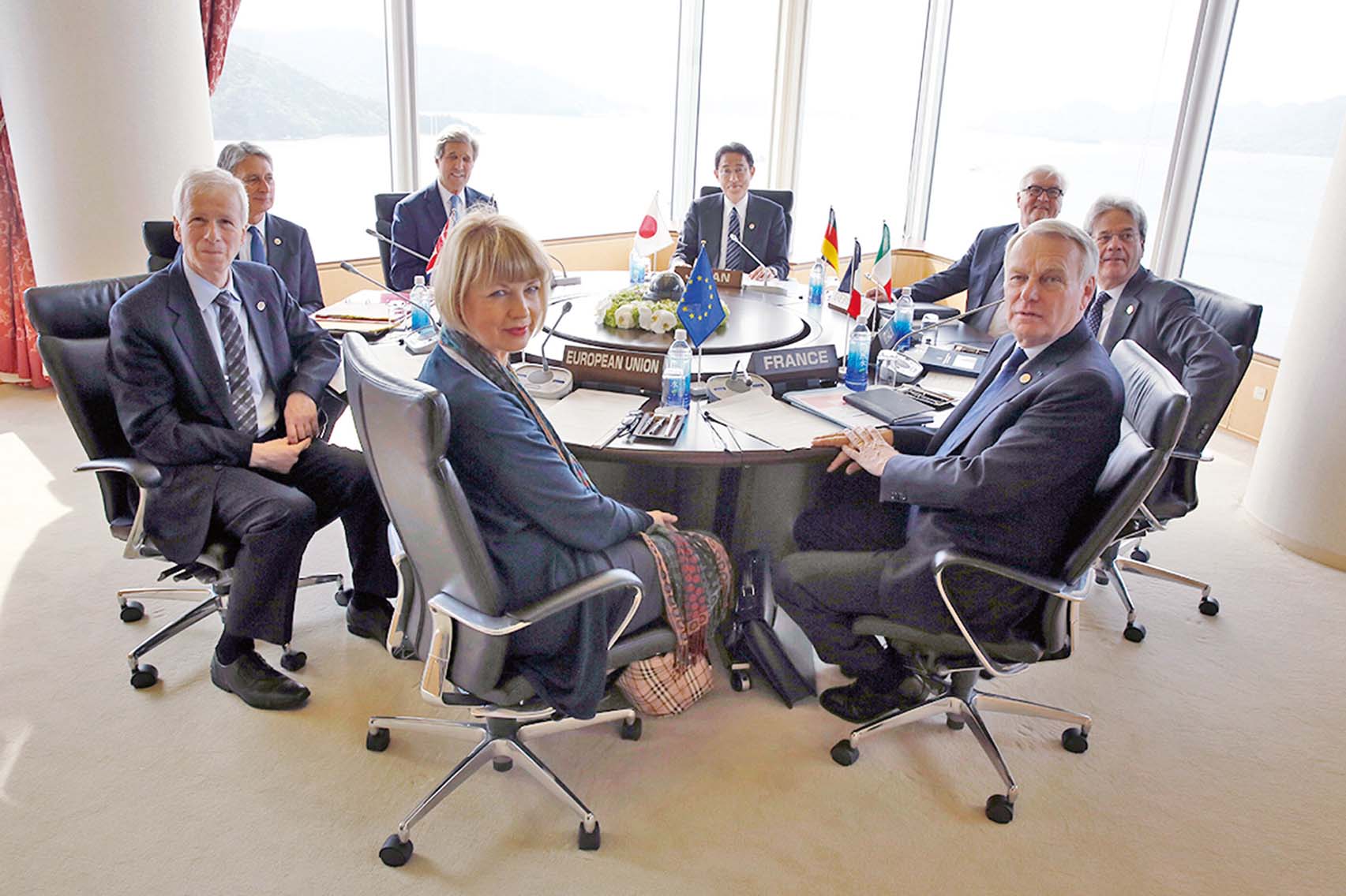 澶栦氦閮ㄥ悜鏃ユ湰鎻愬嚭涓ユ浜ゆ秹鑻辫,澶栦氦閮ㄥ鏃ユ湰鎻愬嚭涓ユ浜ゆ秹