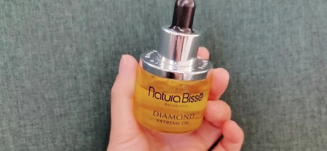 以油养肤哪些精华油最适合,以油养肤干皮精华油推荐测评