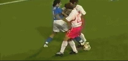 韩国队最无耻入球,韩国队2002世界杯耻辱之旅