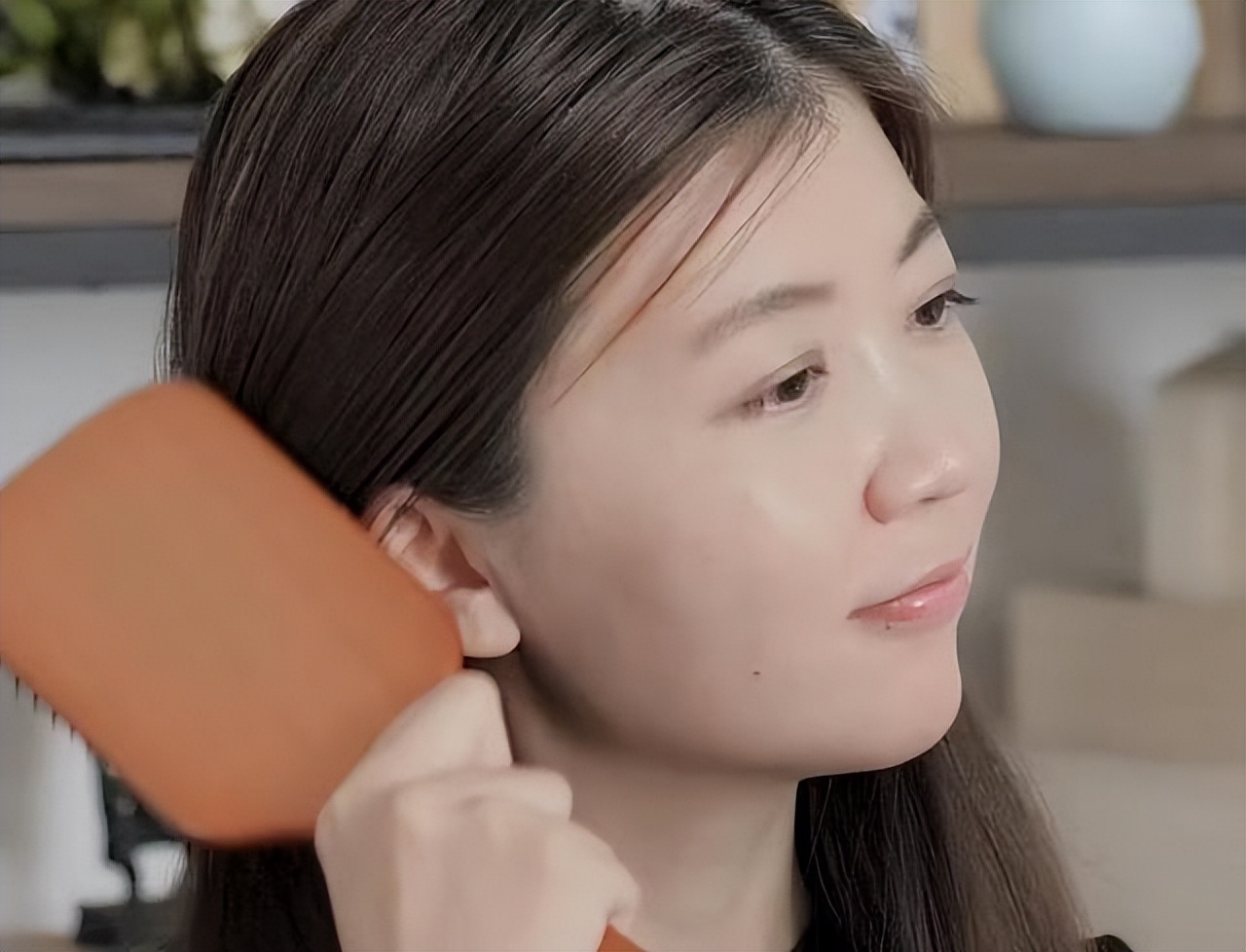 女人早上的正确洗脸方法,60岁女人日常早晨洗脸护肤妆容