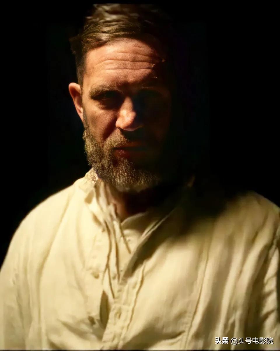 西装暴徒汤姆哈迪锦集,汤姆哈迪浴血黑帮高燃片段多吗