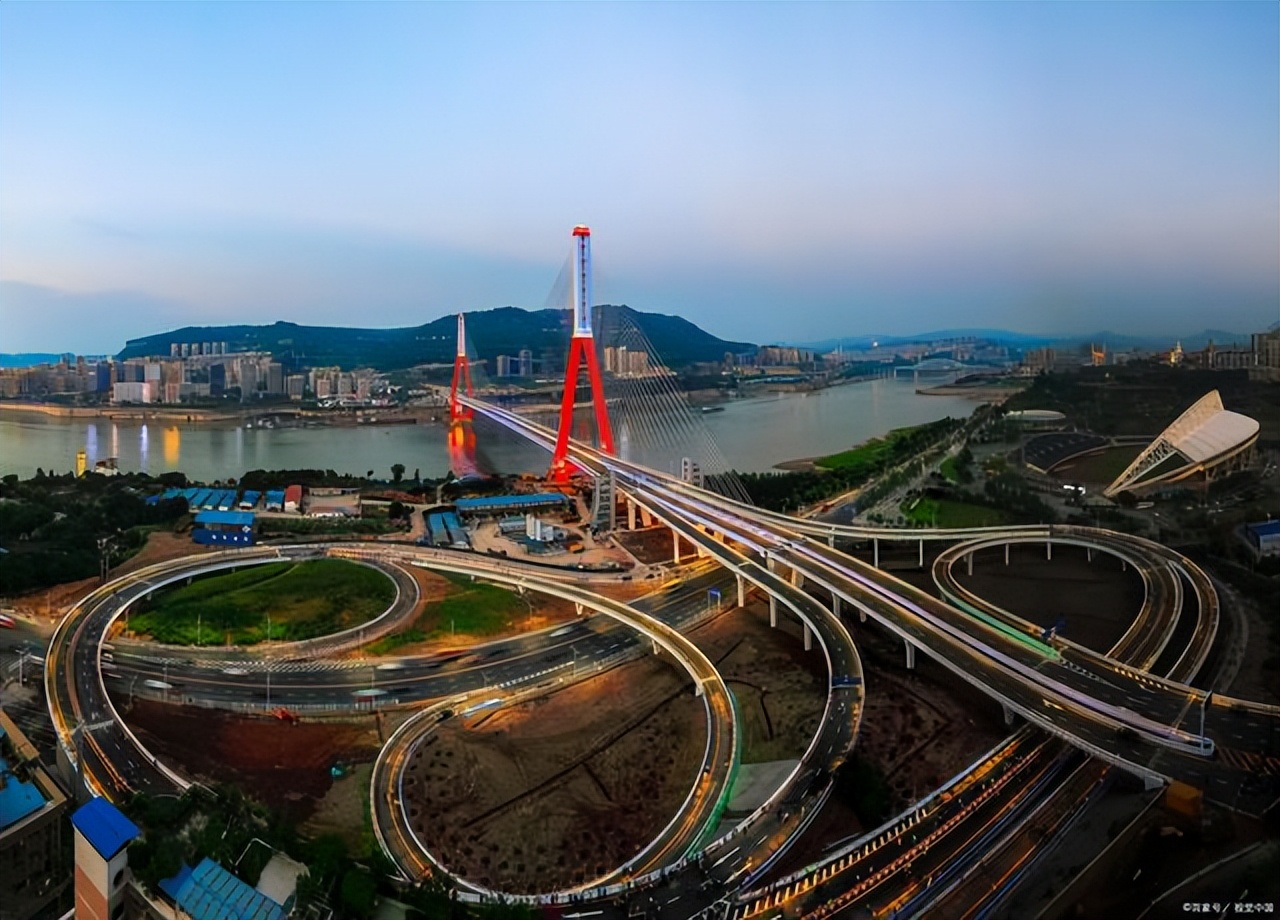 重庆小香港山城,重庆的小香港是哪个区