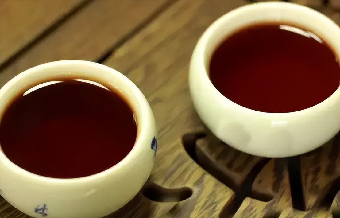 45岁河南大哥以身试茶，一喝就是15年！最终解开3个茶叶“谣言”