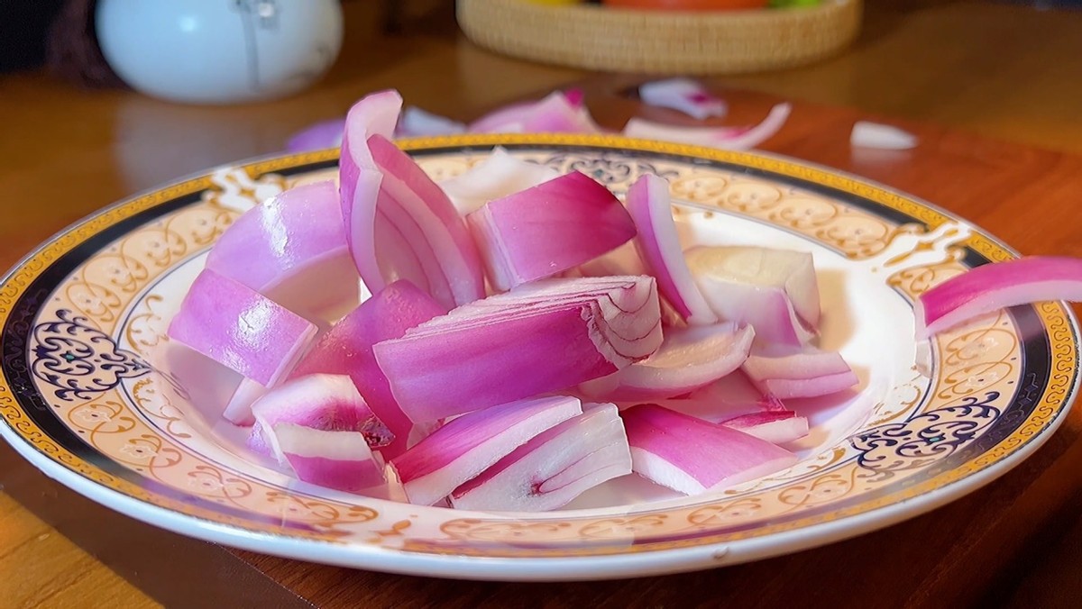 人体缺少哪种维生素会白头发,人体缺什么维生素会长白发