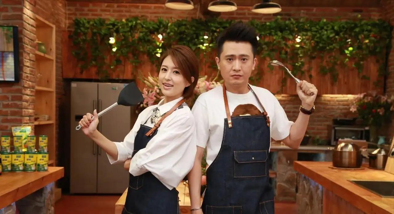 杨帆和妻子李枫哪年结的婚,杨帆妻子李枫简介